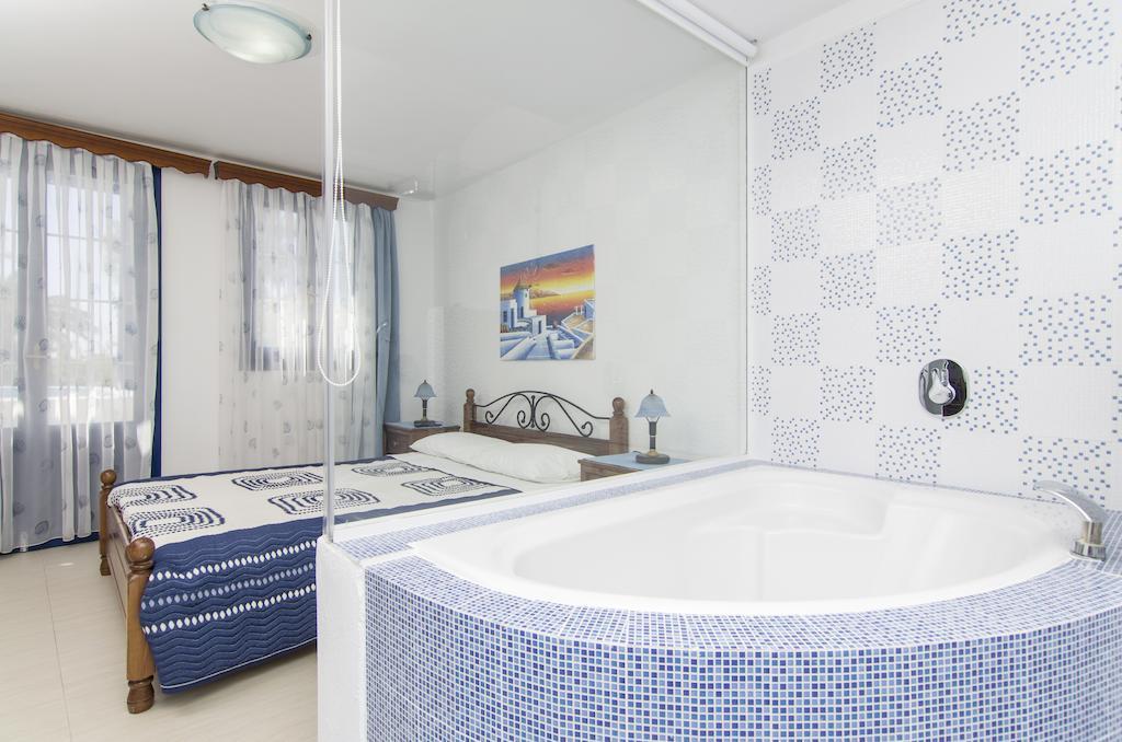 White & Blue Apartman Perivólosz Szoba fotó